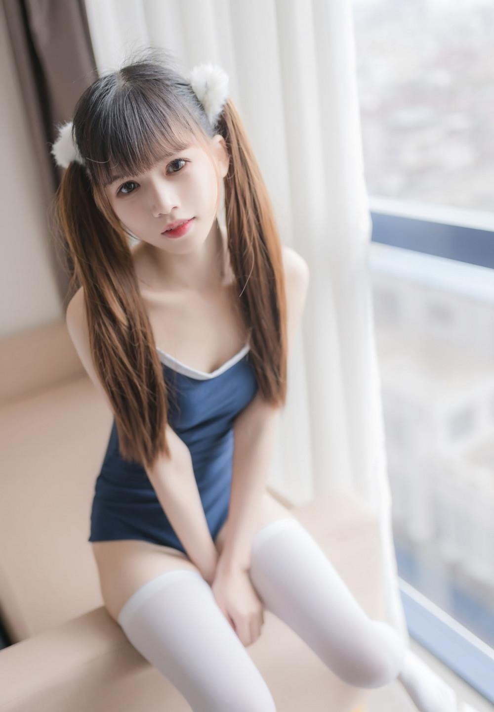 ����Ů������ˮ����1��