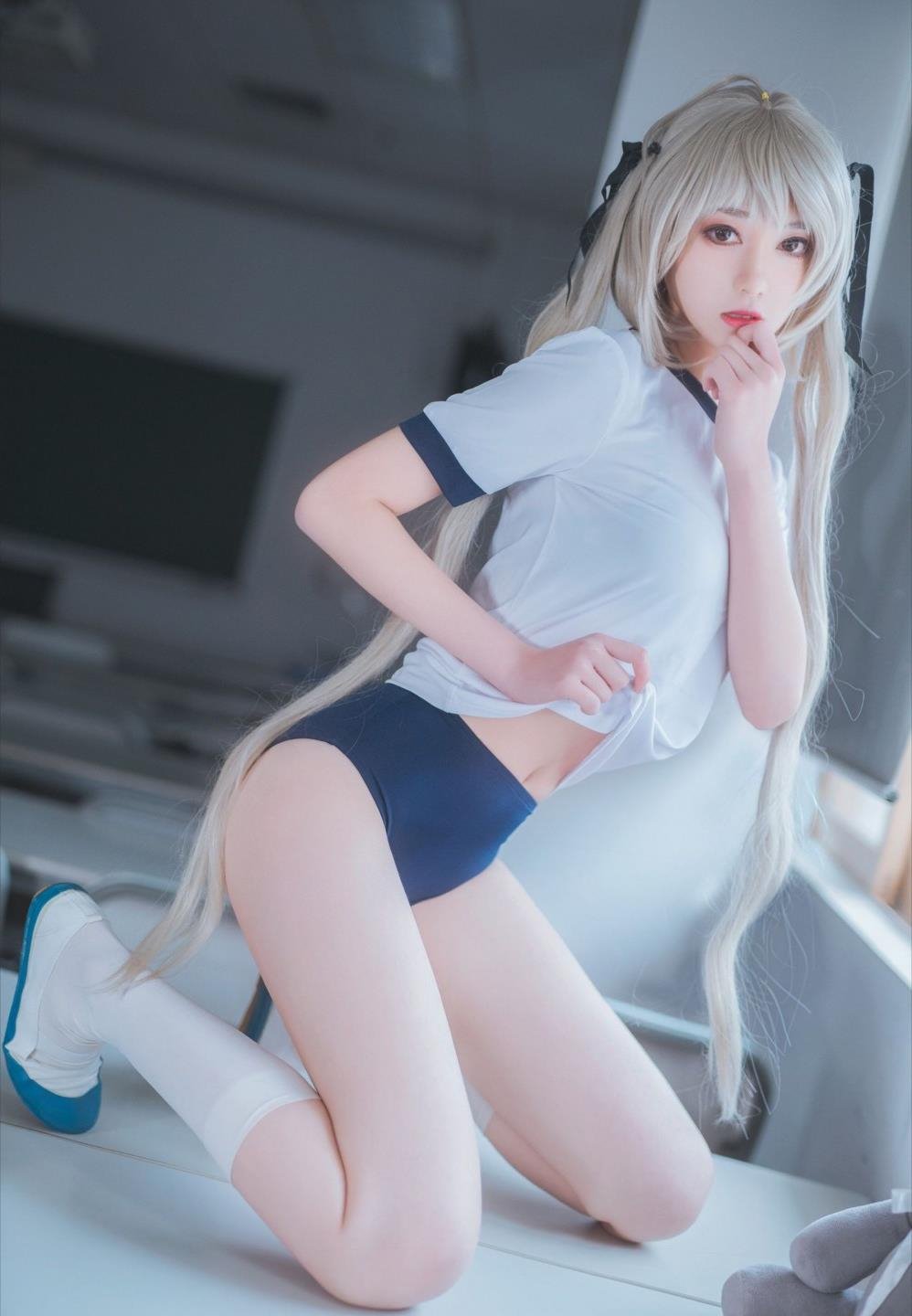 Ů��6