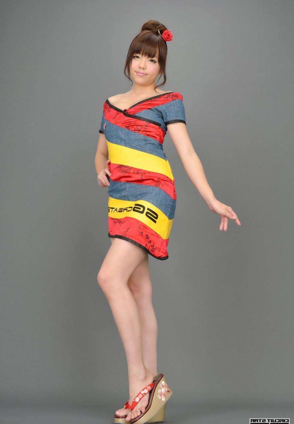 ���Լ���W����CѸ������